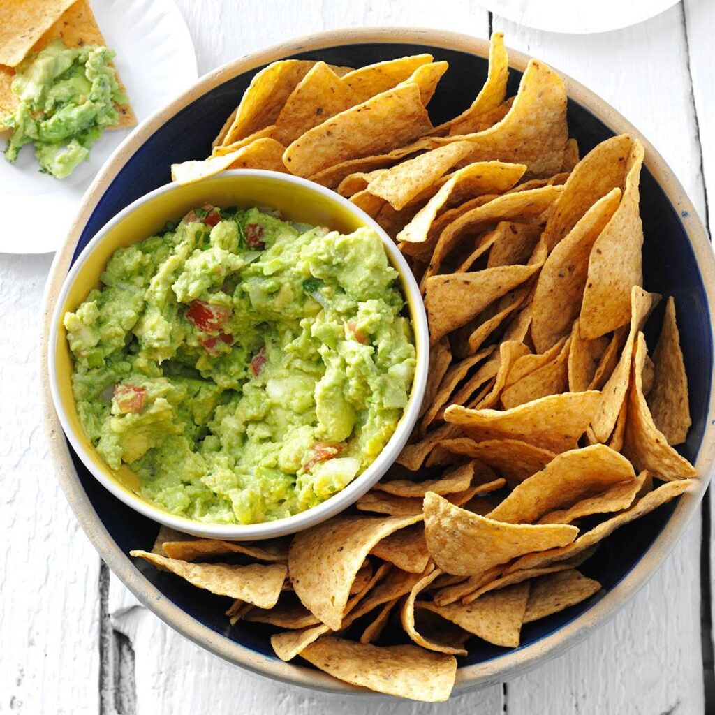 nacho's met guacamole